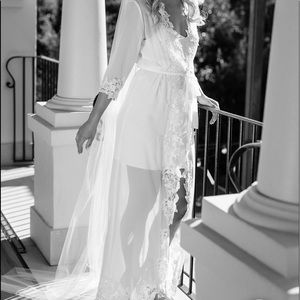 Le Rose Bridal robe